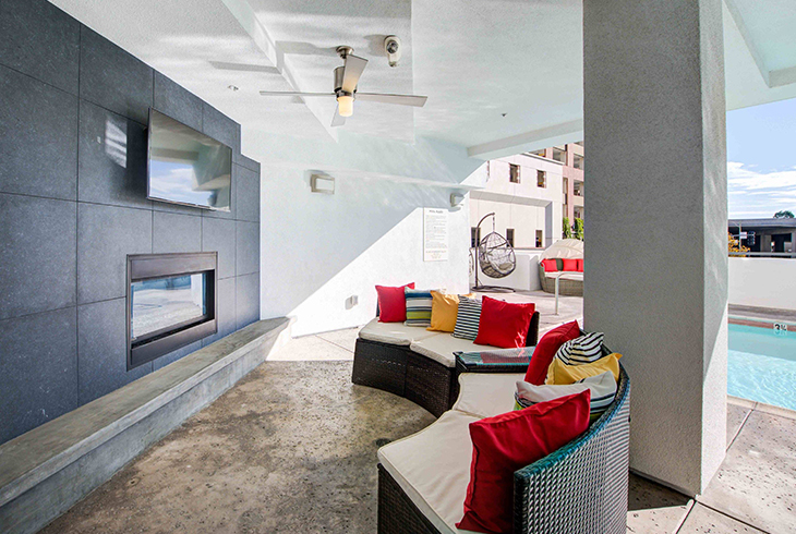 outdoor lounge